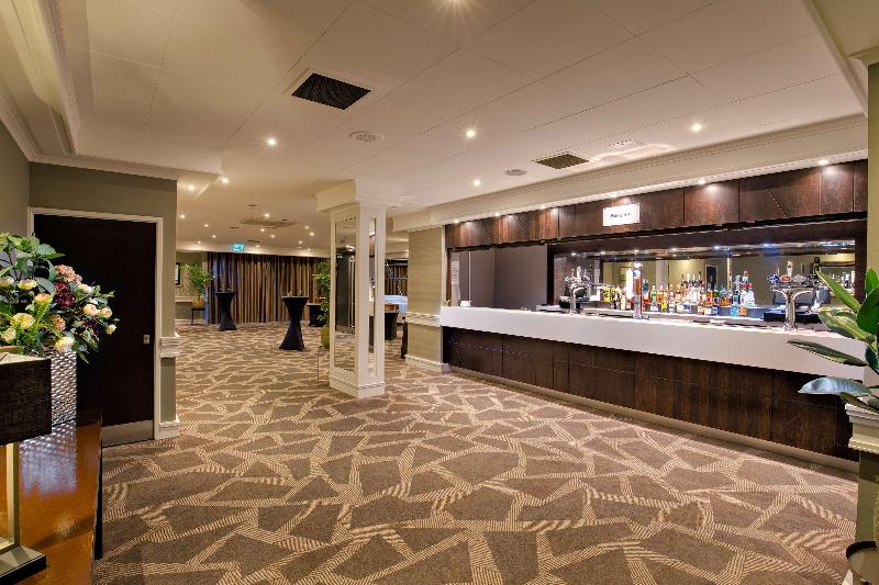 DoubleTree by Hilton London Ealing - Genel