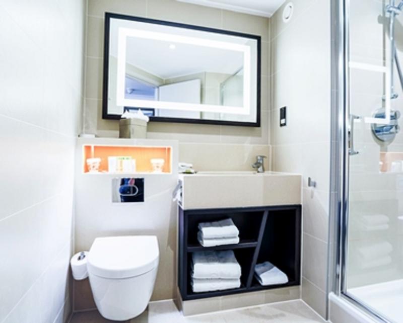 DoubleTree by Hilton London Ealing - Oda