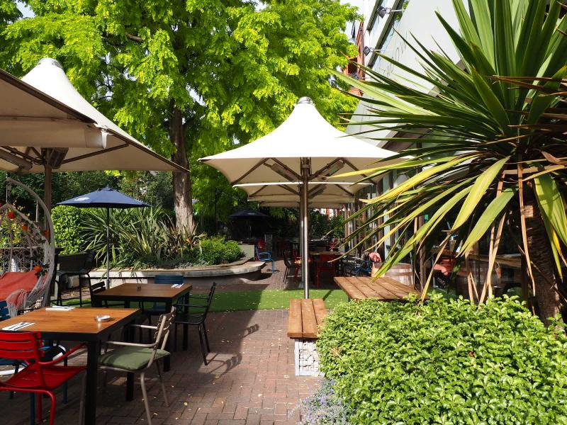 DoubleTree by Hilton London - Hyde Park - Teras