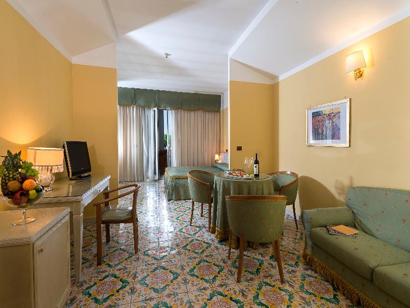 Leonessa Hotel - Genel