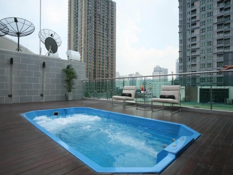 FX Hotel Metrolink Makkasan - Havuz