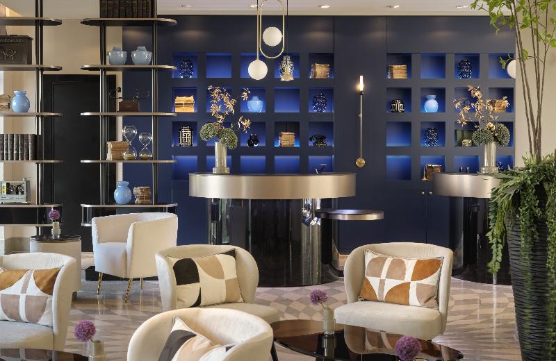 The Posthouse Berlin – Leonardo Limited Edition - Lobi