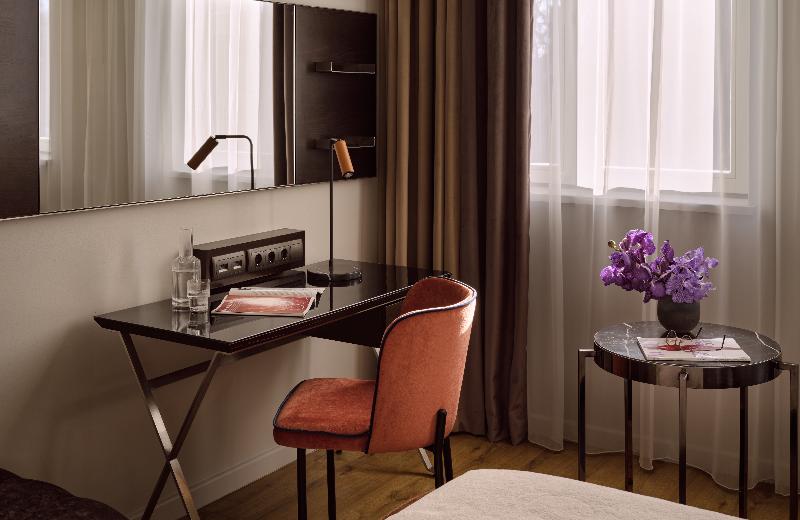 The Posthouse Berlin – Leonardo Limited Edition - Oda