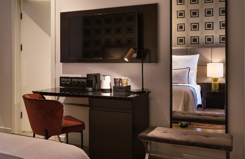 The Posthouse Berlin – Leonardo Limited Edition - Oda