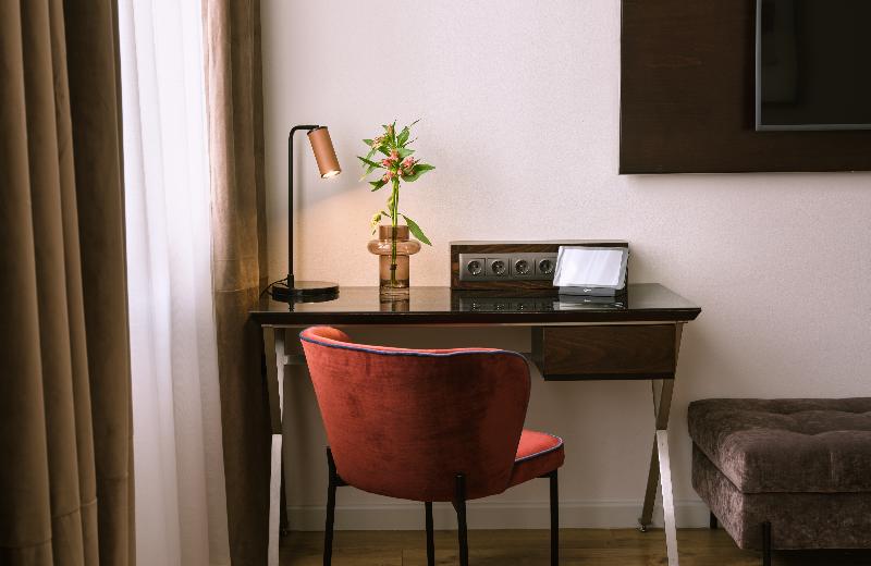 The Posthouse Berlin – Leonardo Limited Edition - Oda