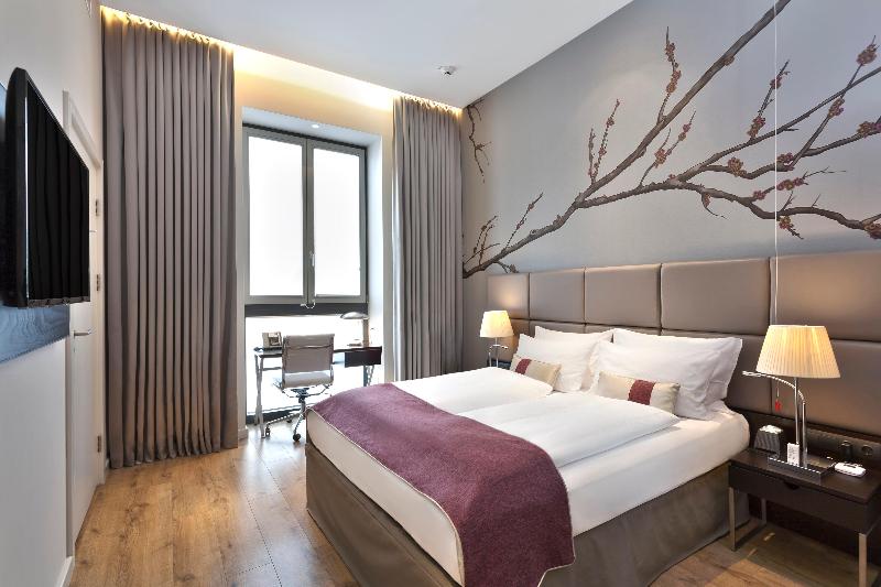 The Posthouse Berlin – Leonardo Limited Edition - Oda