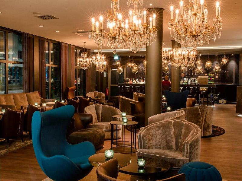 Motel One Berlin-Bellevue - Genel