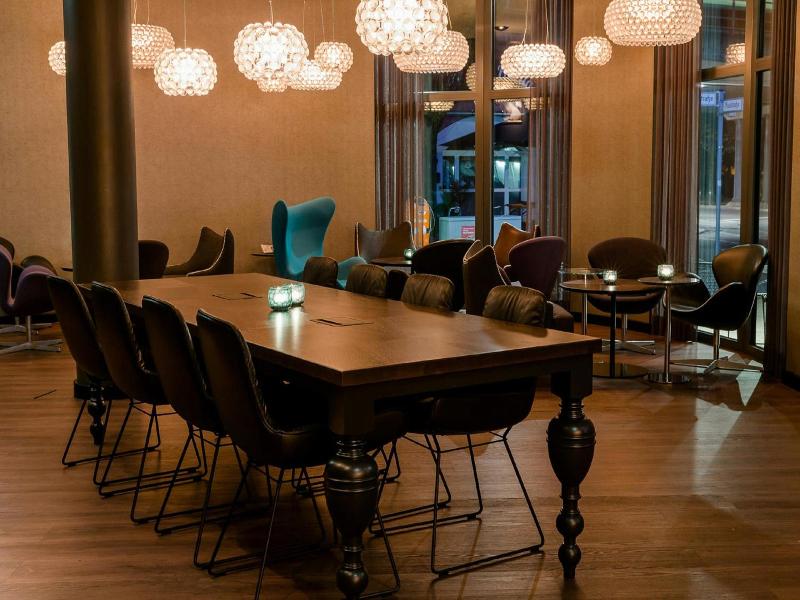 Motel One Berlin-Bellevue - Genel