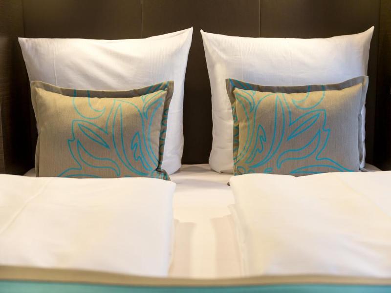 Motel One Berlin-Bellevue - Genel