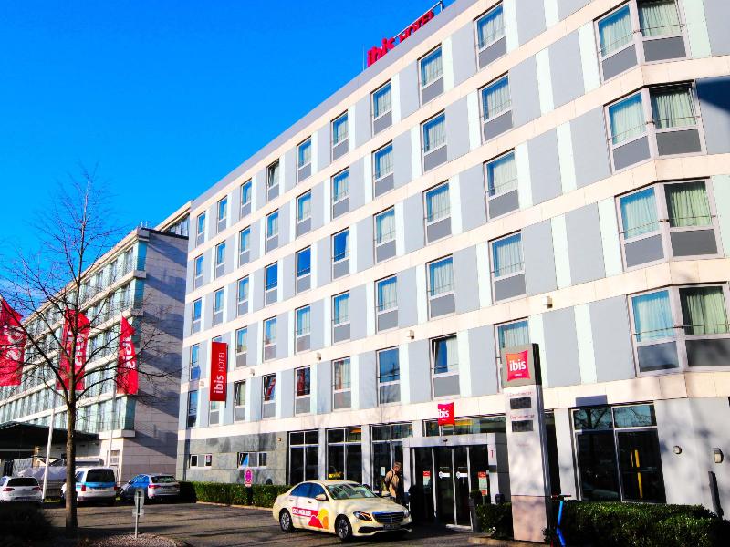 Ibis Koeln Messe - Genel