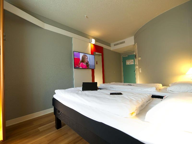 Ibis Koeln Messe - Genel