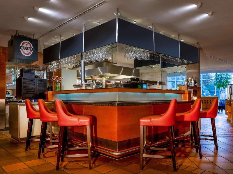 Movenpick Hotel Munchen Airport - Bar