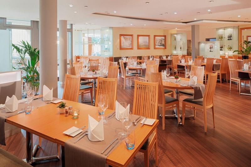 Movenpick Hotel Munchen Airport - Restoran