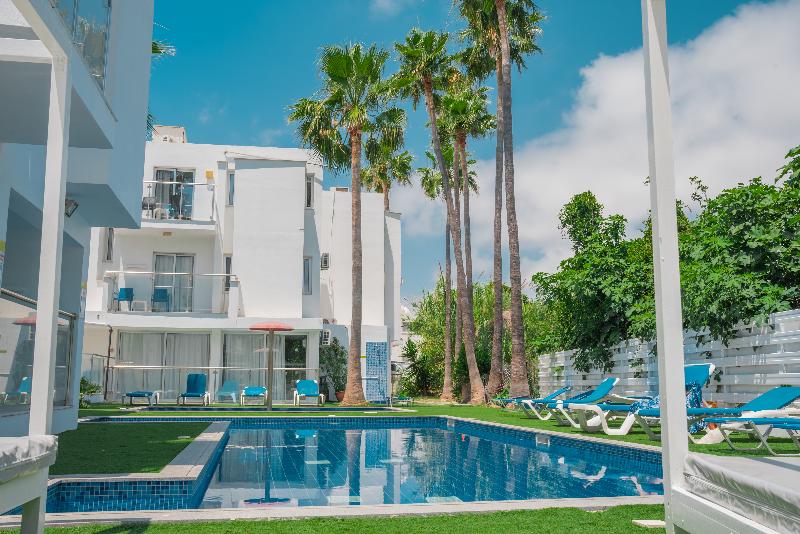 Rio Gardens - Havuz