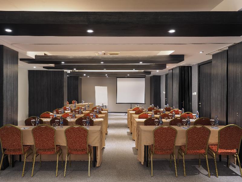 Swiss-Belinn Medan - Toplantı
