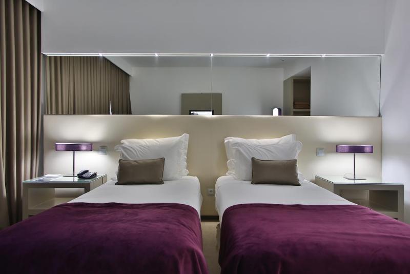 Delfim Douro Hotel - Oda