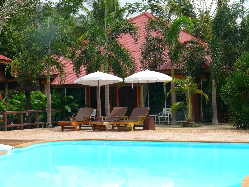 Green View Village Resort - Havuz