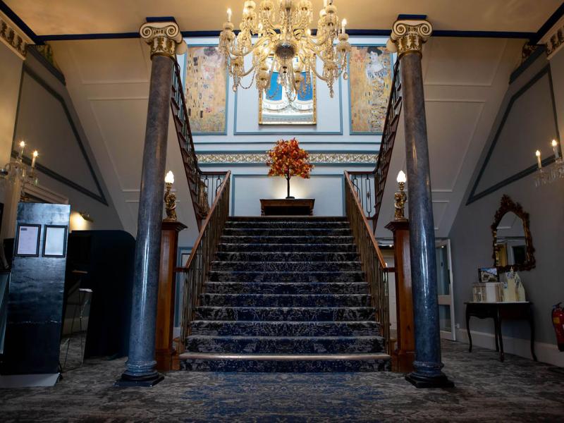 Shrigley Hall Hotel and Spa - Lobi