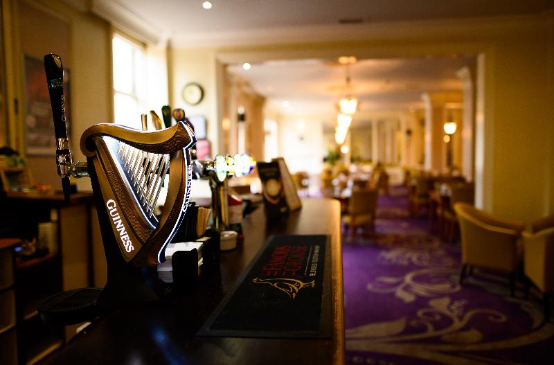 Angel Hotel - Bar