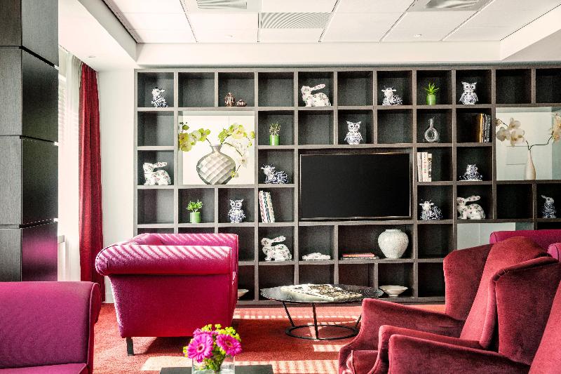 Holiday Inn Express Amsterdam-Sloterdijk Station - Lobi