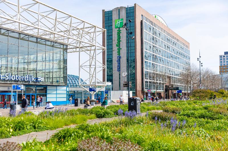 Holiday Inn Express Amsterdam-Sloterdijk Station - Genel