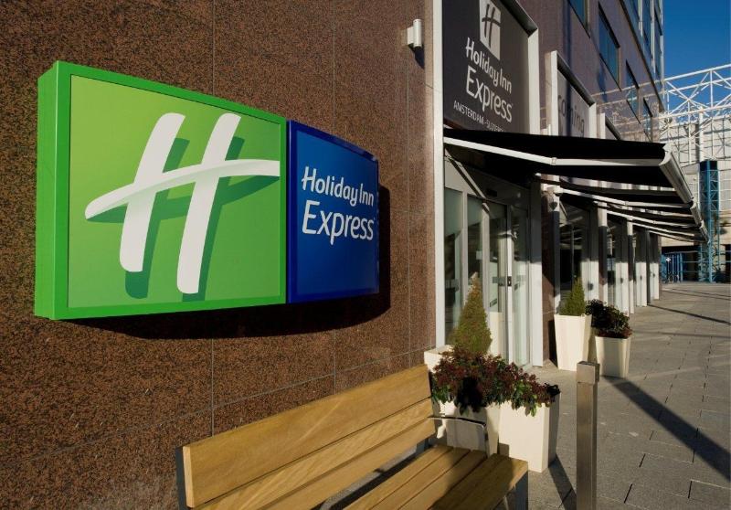 Holiday Inn Express Amsterdam-Sloterdijk Station - Genel