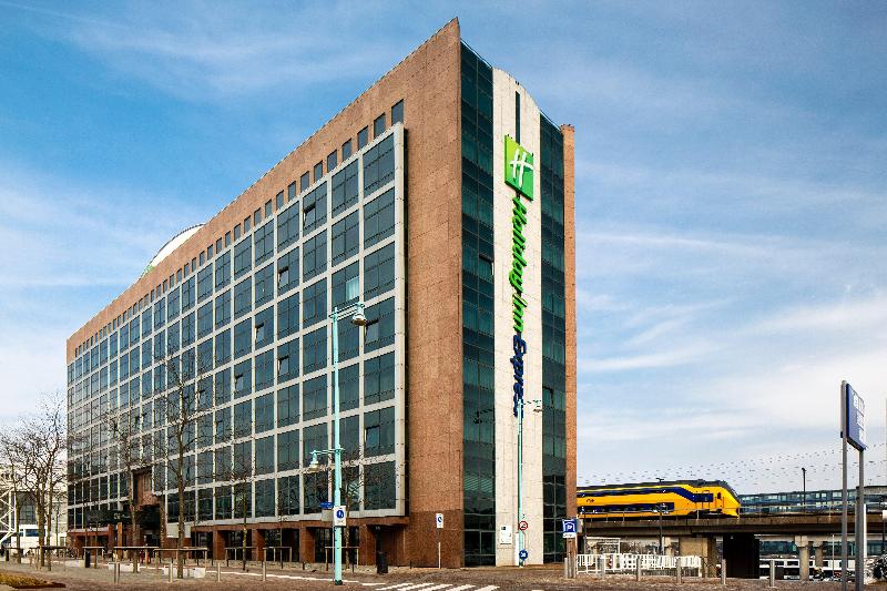 Holiday Inn Express Amsterdam-Sloterdijk Station - Genel