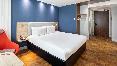Holiday Inn Express Amsterdam-Sloterdijk Station oda fotoğrafı