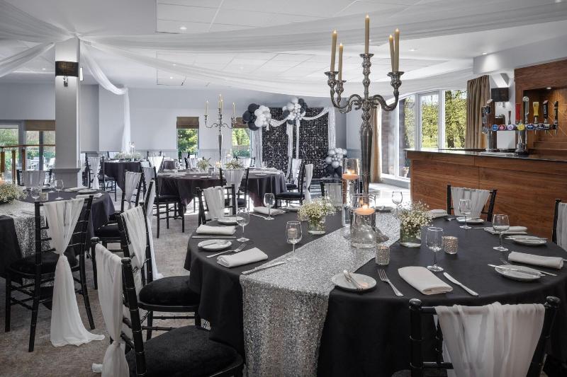 Delta Hotels Worsley Park Country Club - Bar