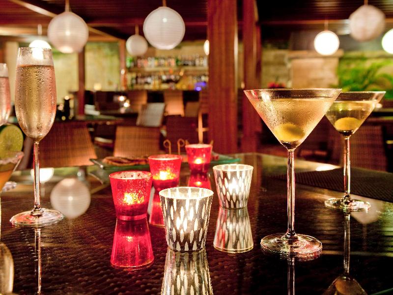 The Royal Beach Seminyak Bali - Bar