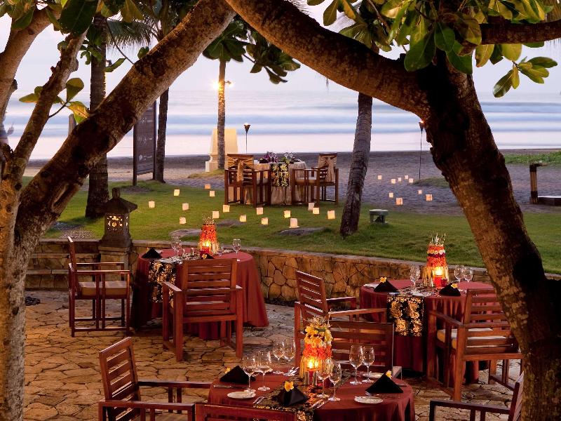 The Royal Beach Seminyak Bali - Restoran