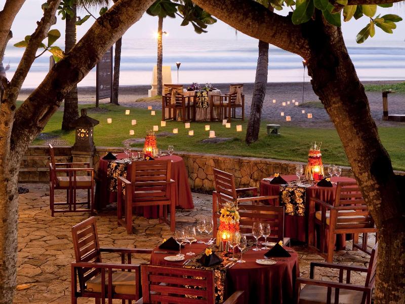 The Royal Beach Seminyak Bali - Restoran