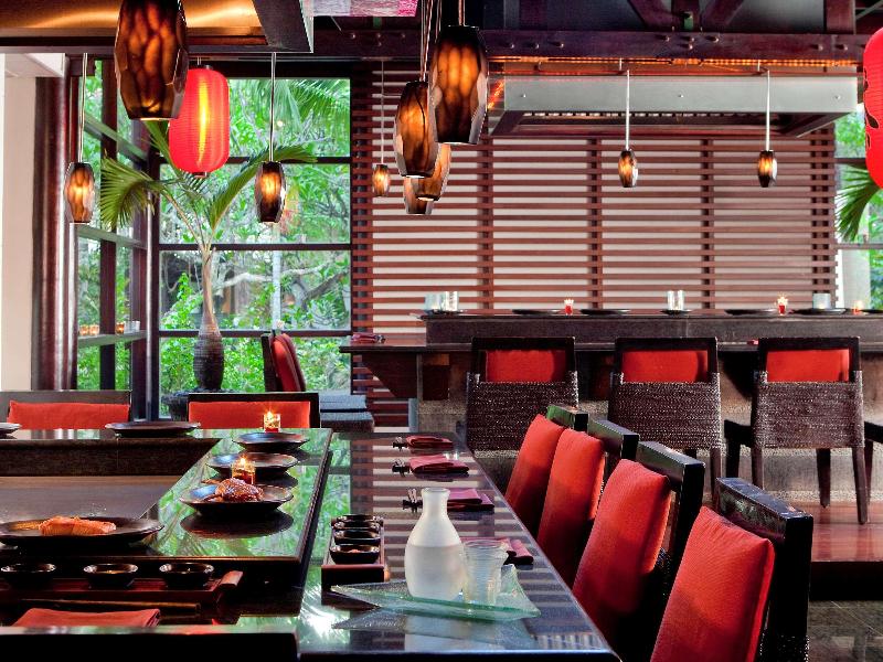 The Royal Beach Seminyak Bali - Restoran