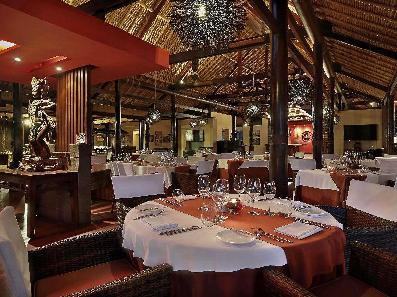 The Royal Beach Seminyak Bali - Restoran
