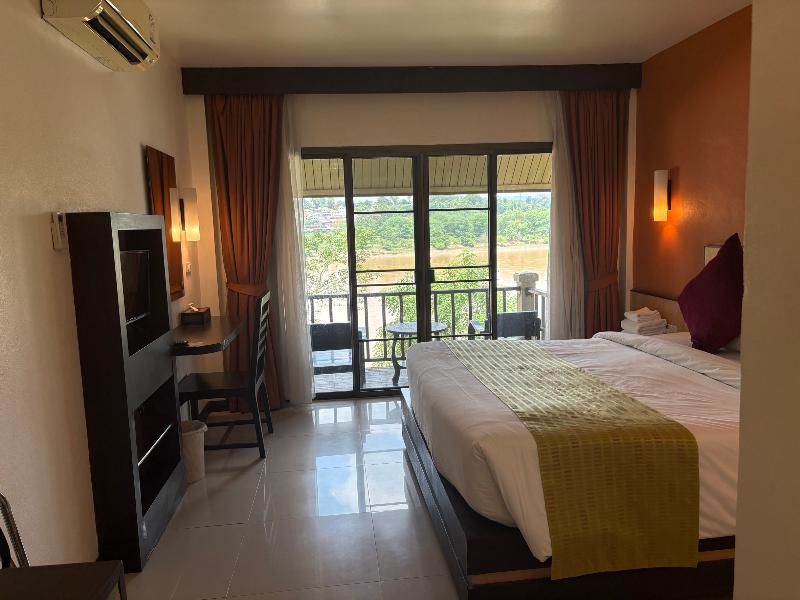 Chiangkhon Teak Garden Riverfront Hotel - Oda