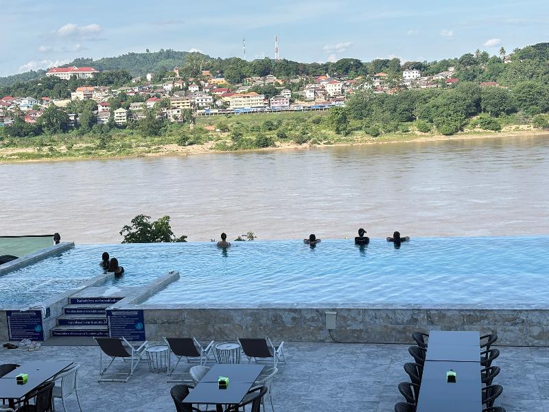 Chiangkhon Teak Garden Riverfront Hotel - Havuz