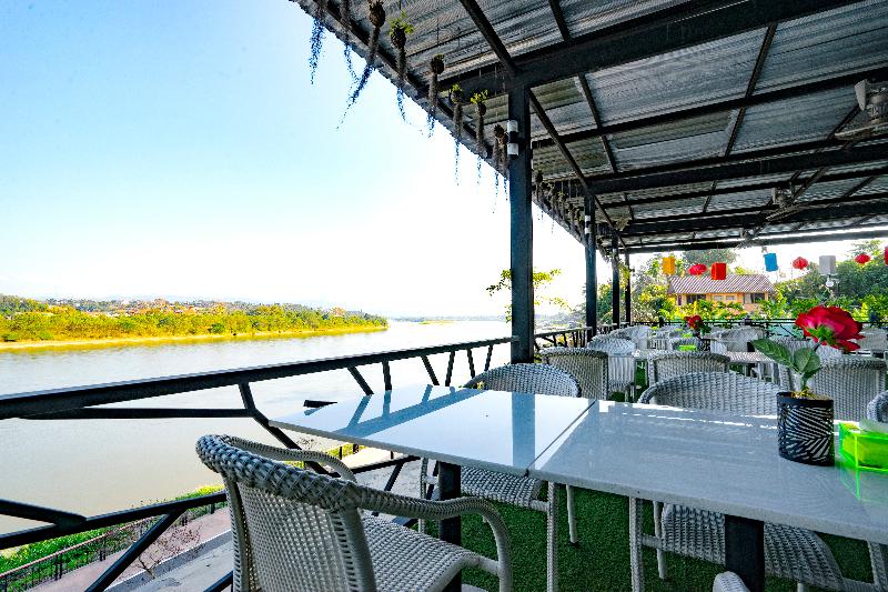 Chiangkhon Teak Garden Riverfront Hotel - Restoran