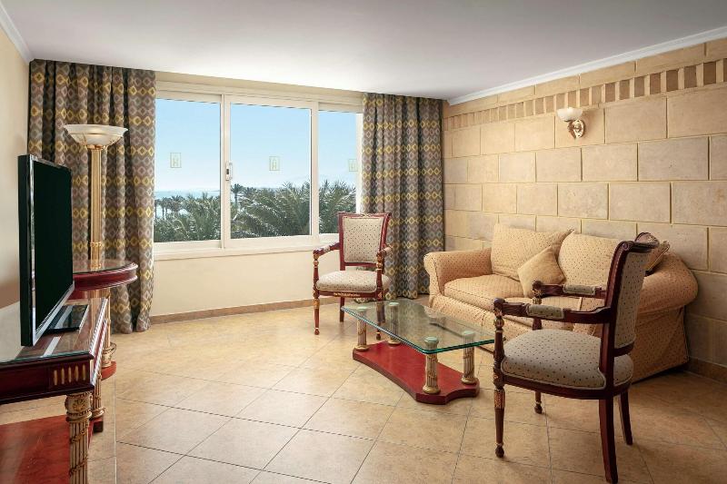 Palm Royale Resort - Oda