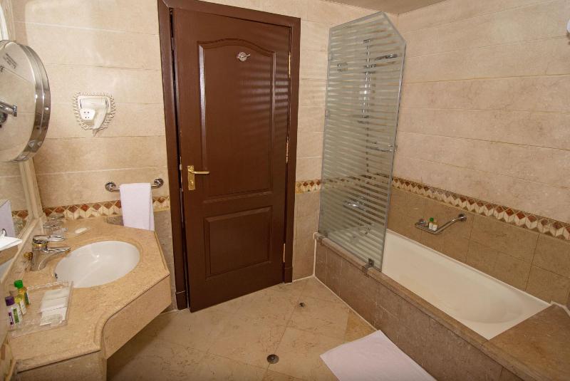 Palm Royale Resort - Oda