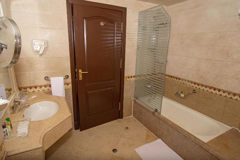 Palm Royale Resort - Oda