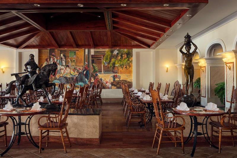 Palm Royale Resort - Restoran
