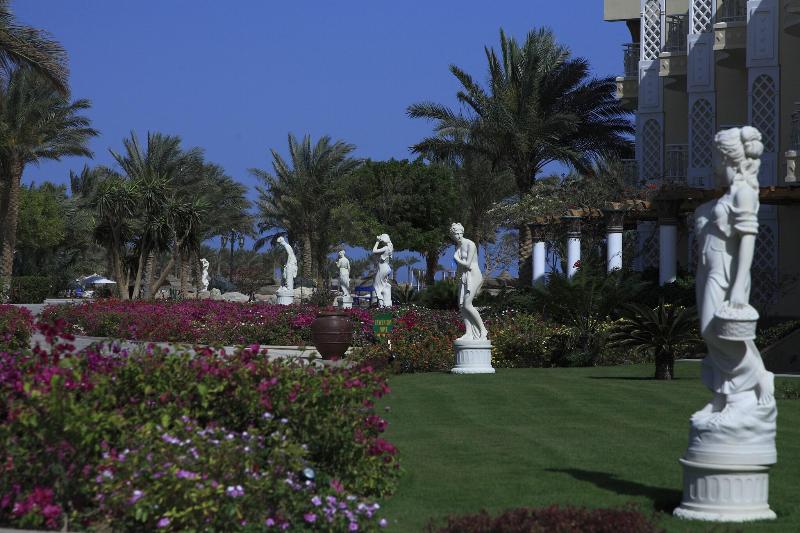 Palm Royale Resort - Teras