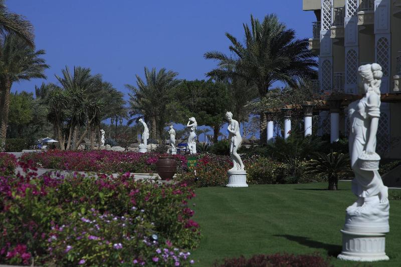 Palm Royale Resort - Teras