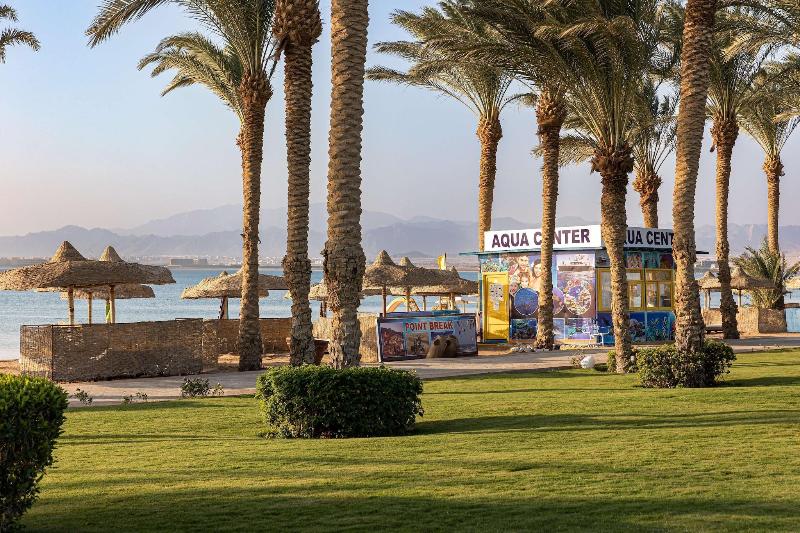Palm Royale Resort - Teras
