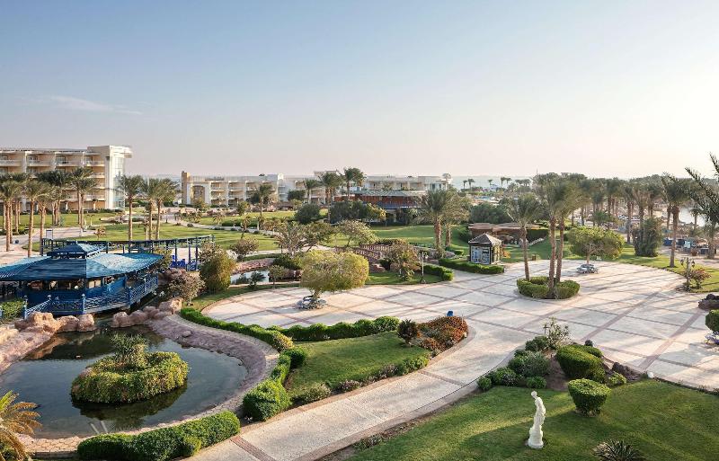 Palm Royale Resort - Teras