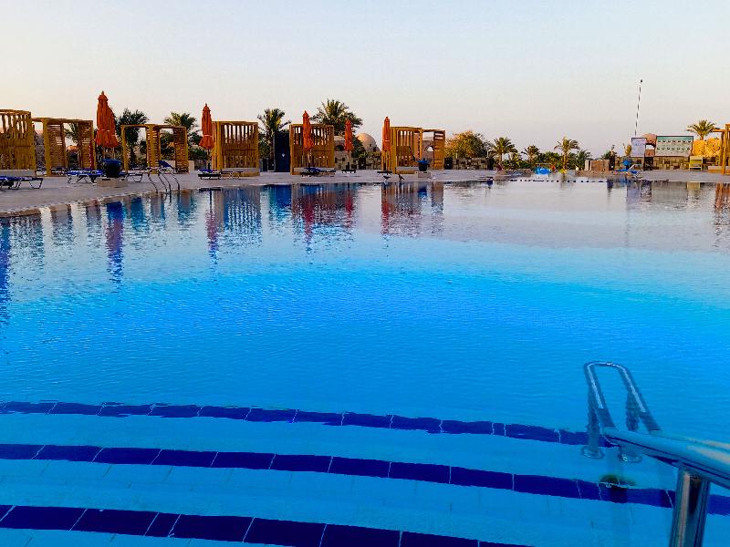 Utopia Beach Club - Havuz