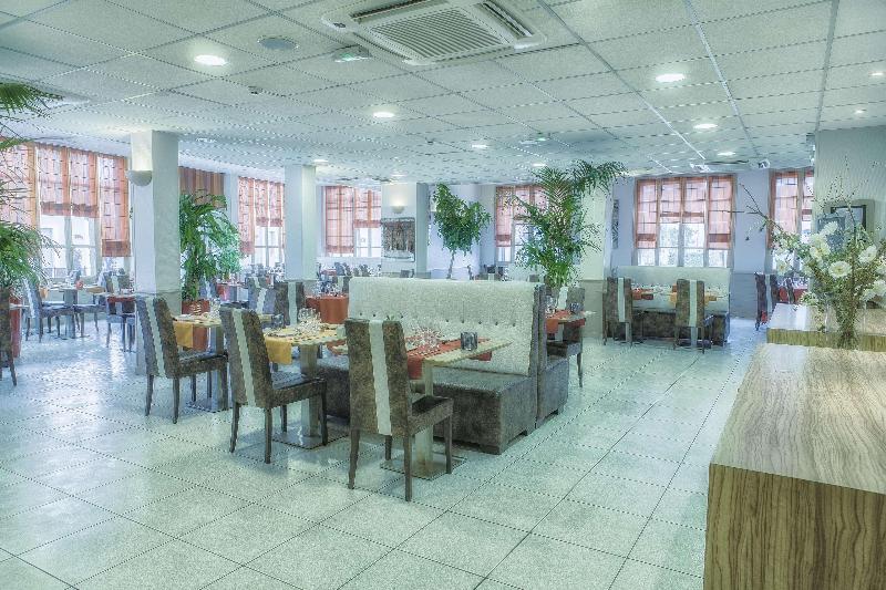 Kyriad Orange - Restoran