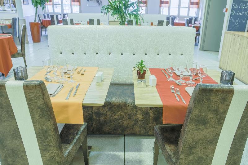 Kyriad Orange - Restoran
