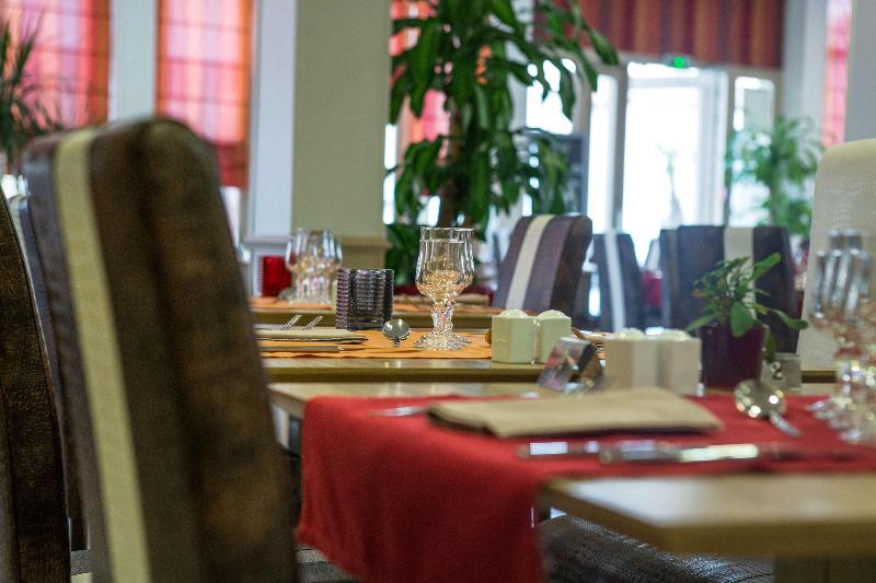 Kyriad Orange - Restoran