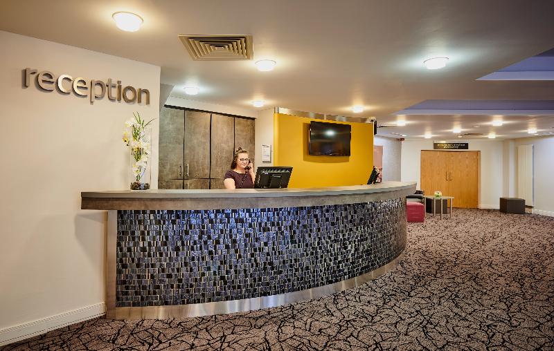 Stirling Court Hotel - Lobi